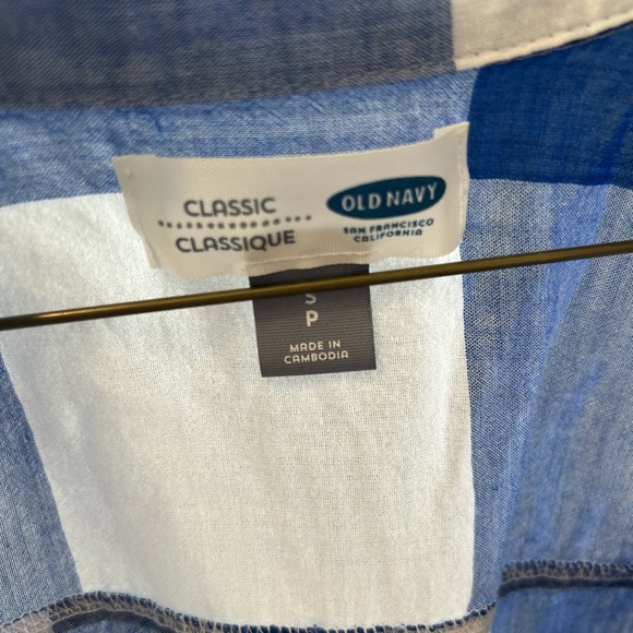 100 % Cotton Checkered Button Up - Picture 2 of 3